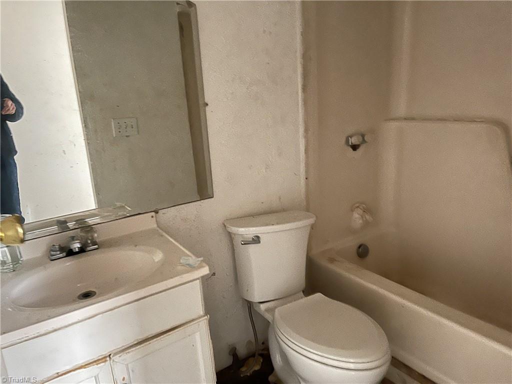 property viewer photo 9