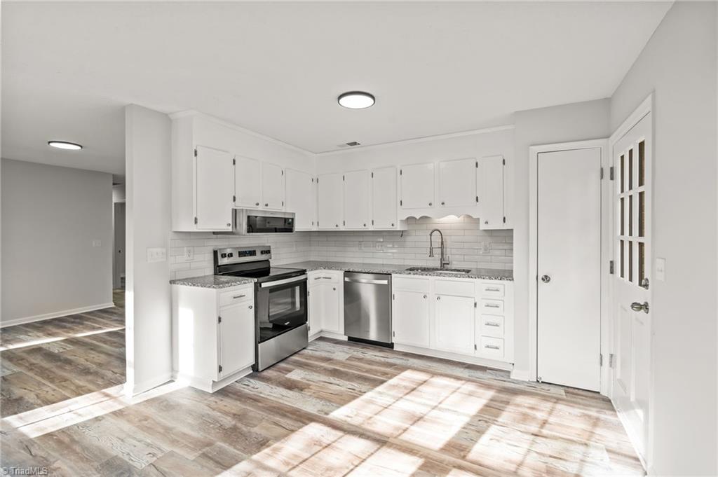 property viewer photo 12