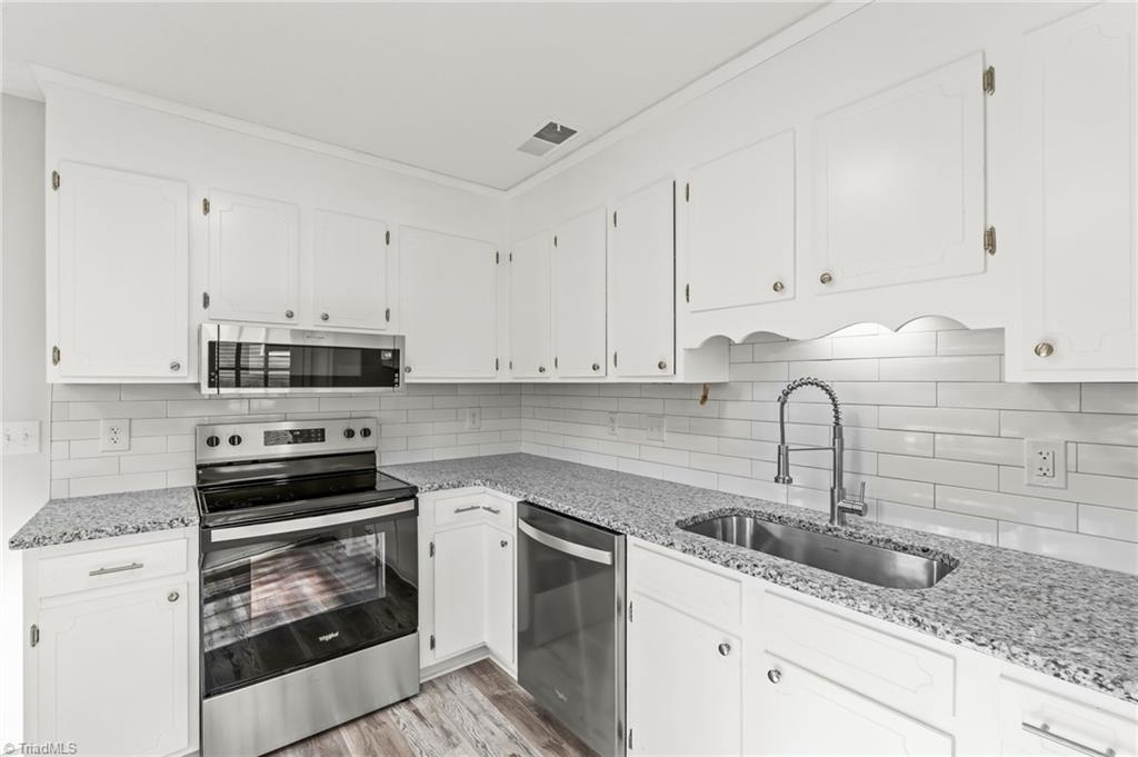 property viewer photo 13