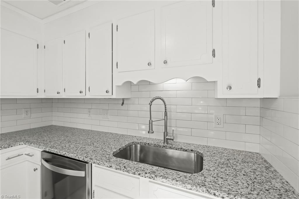 property viewer photo 15