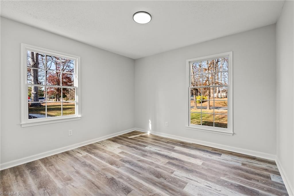 property viewer photo 22