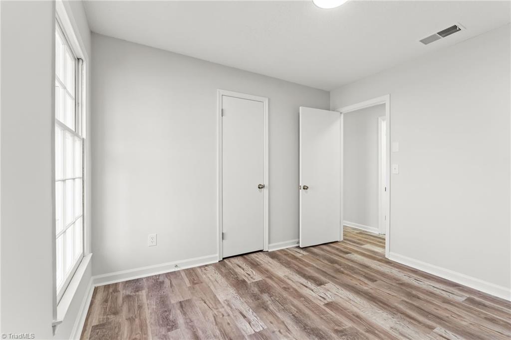 property viewer photo 25