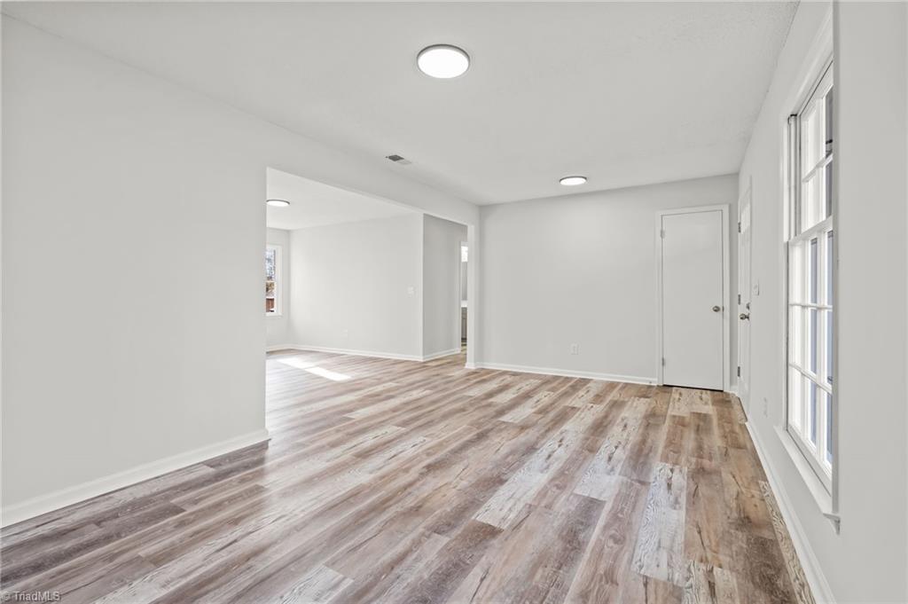 property viewer photo 8