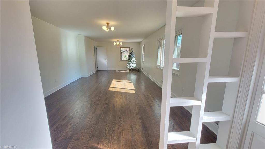 property viewer photo 5