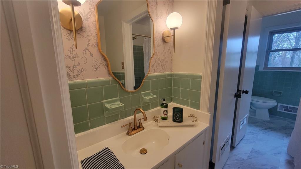 property viewer photo 7