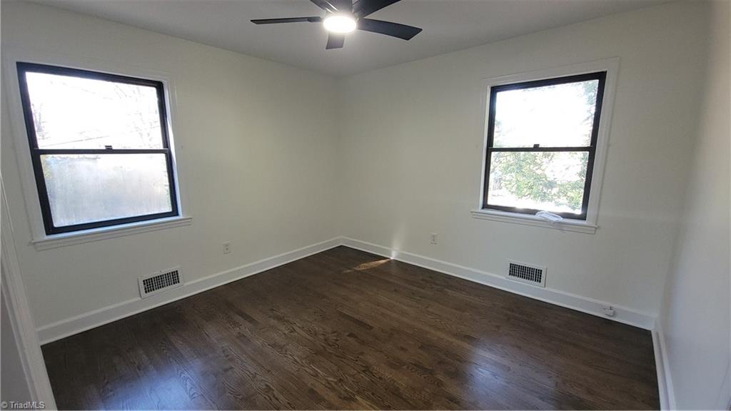 property viewer photo 9