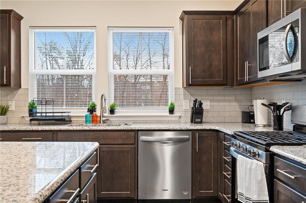 property viewer photo 12