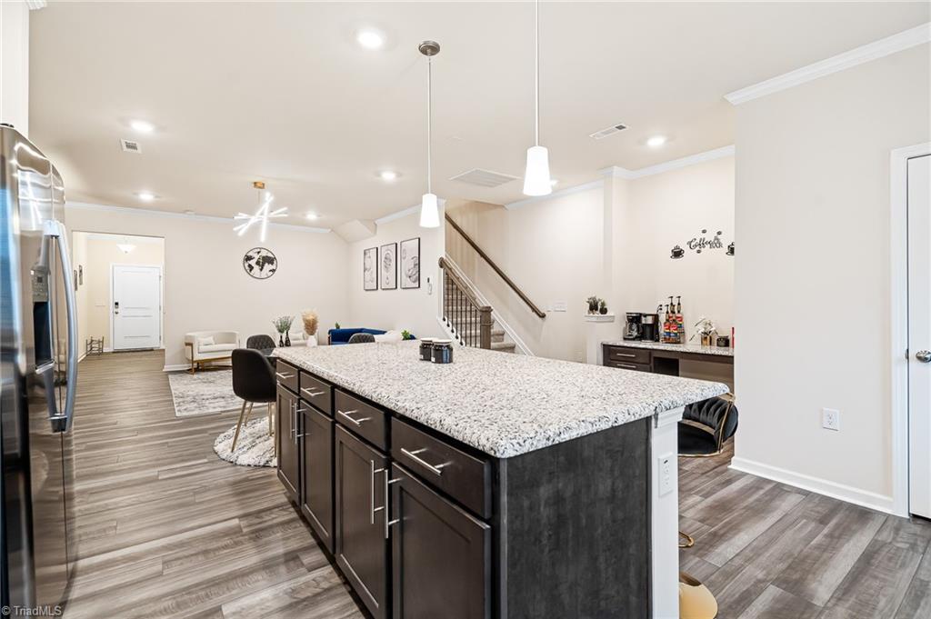 property viewer photo 13