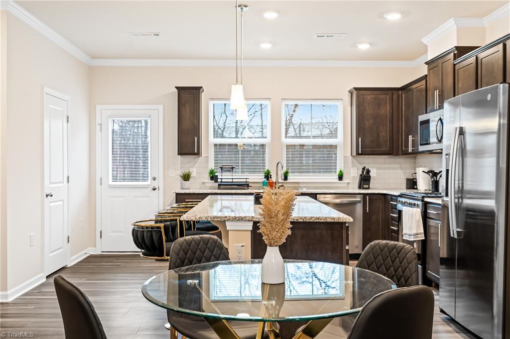 property viewer photo 19