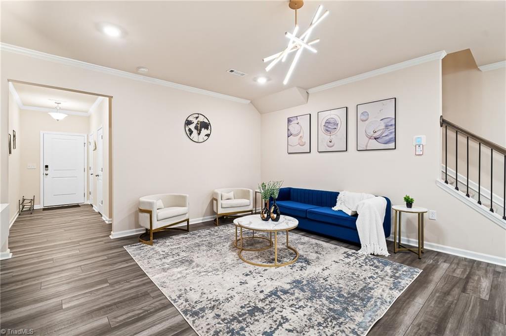 property viewer photo 20