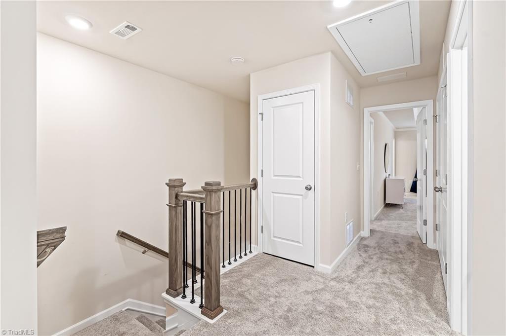 property viewer photo 23