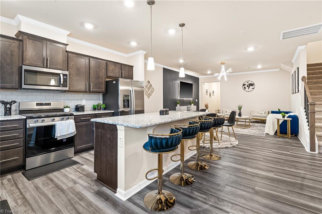 property viewer photo 9