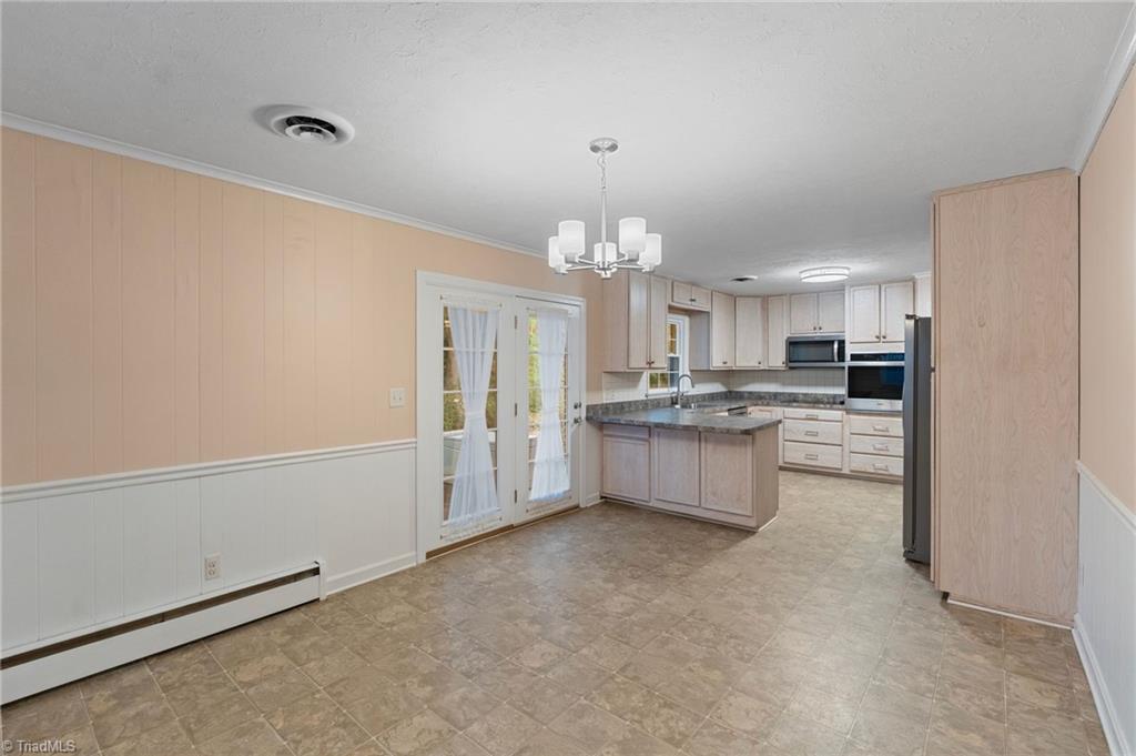 property viewer photo 12