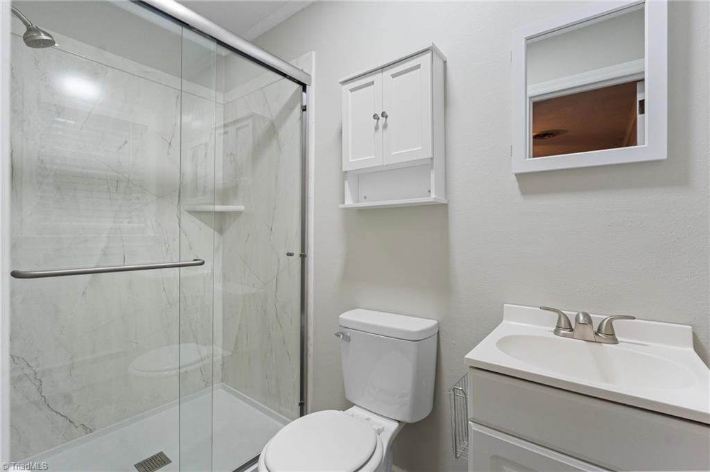property viewer photo 15