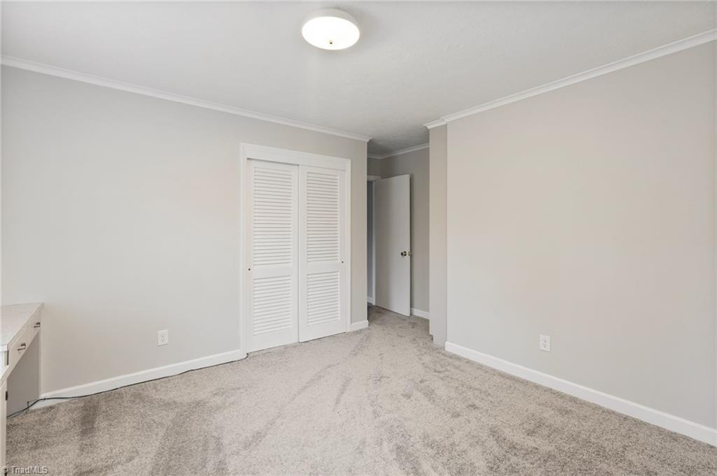 property viewer photo 25