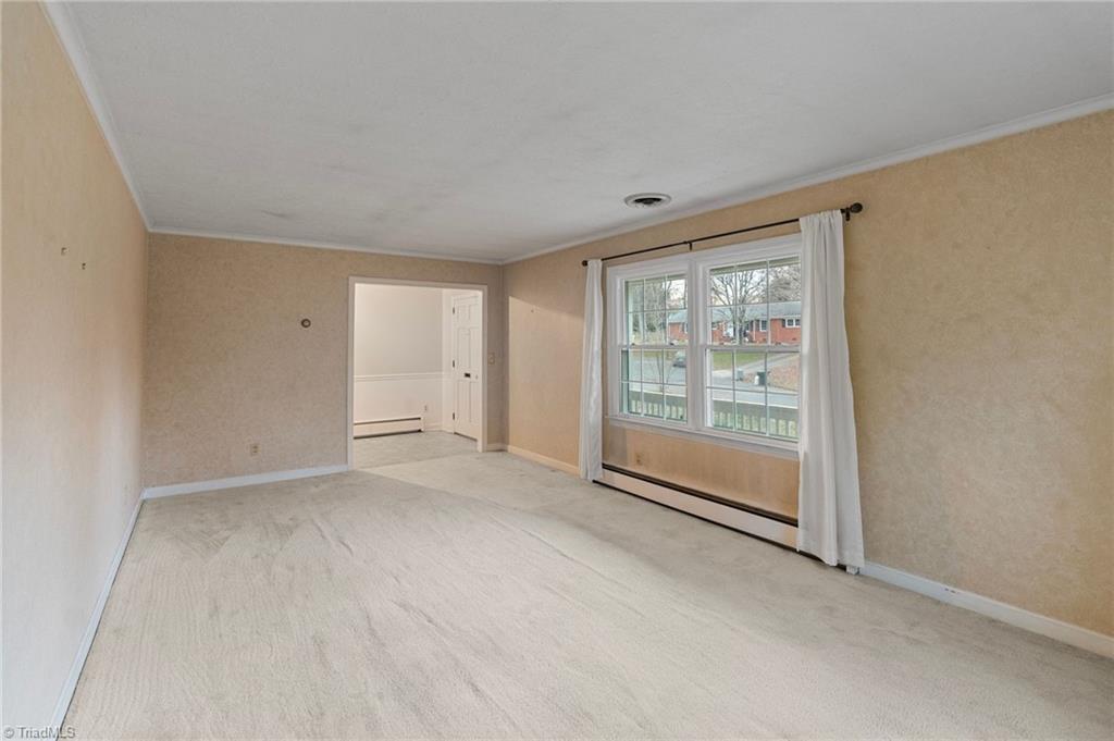 property viewer photo 3