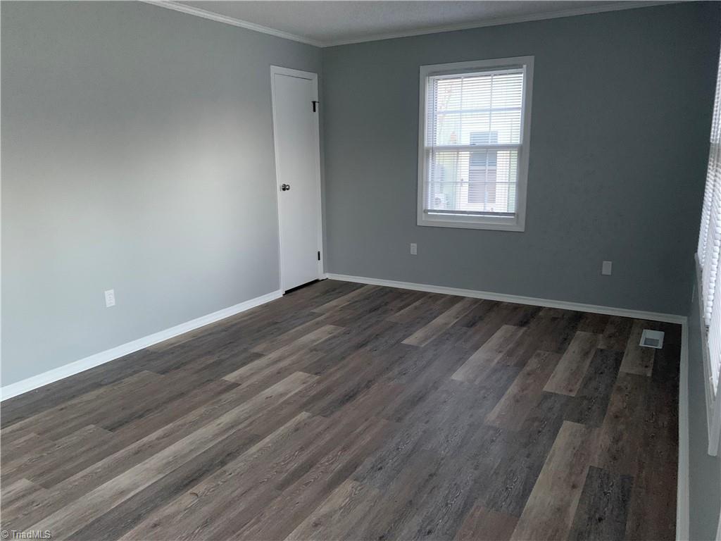 property viewer photo 4