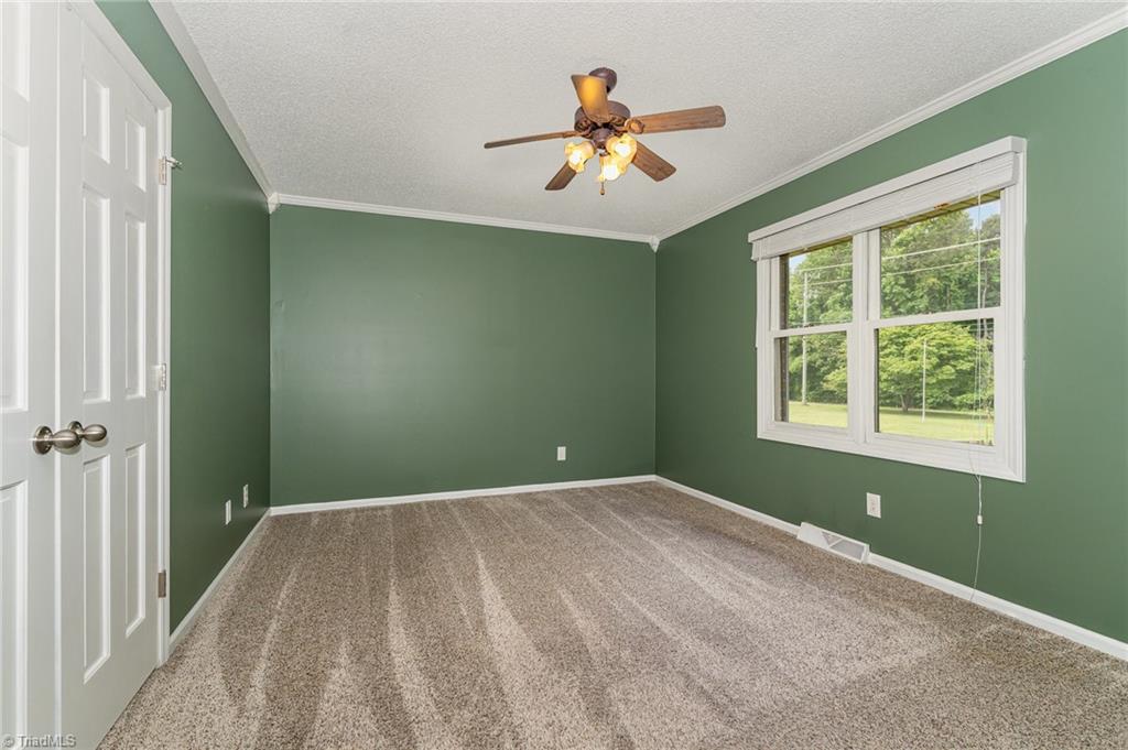 property viewer photo 17