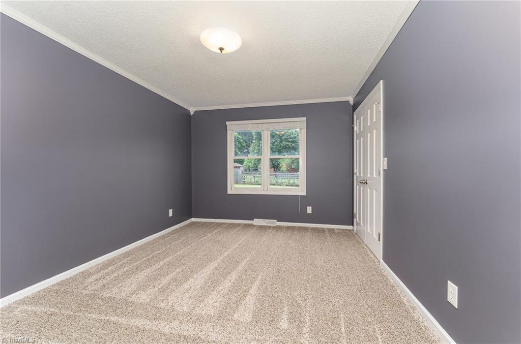 property viewer photo 19