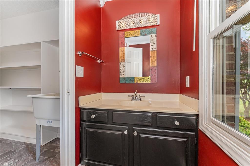 property viewer photo 27