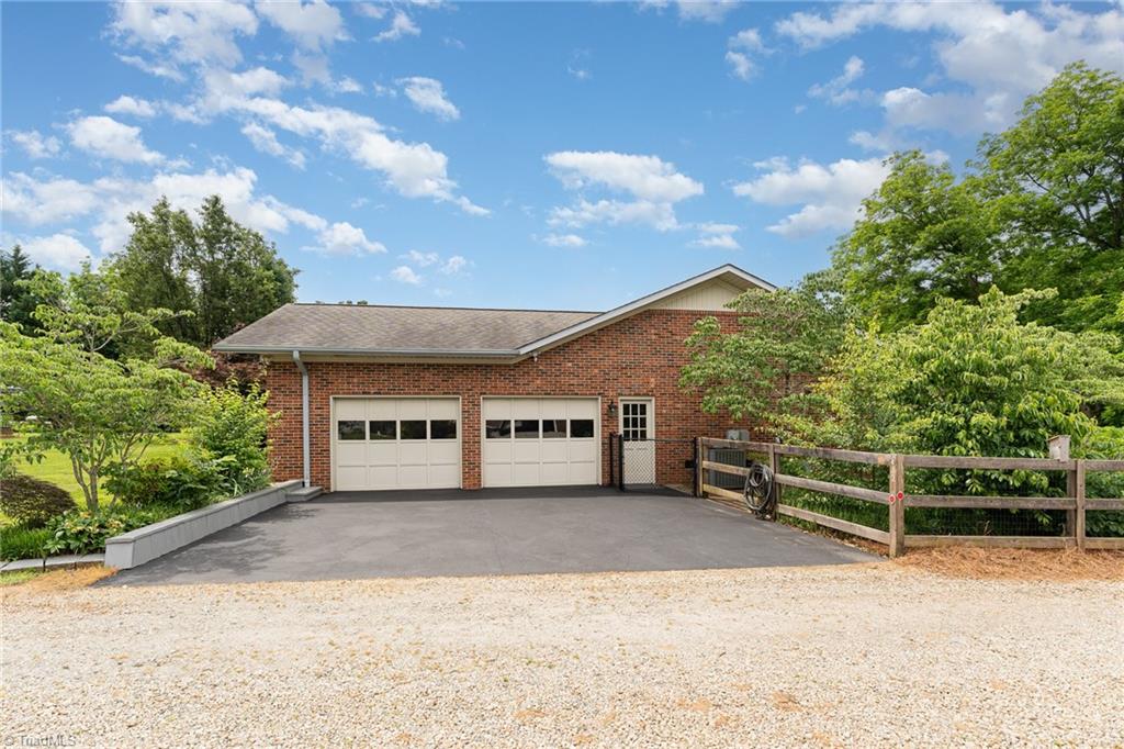 property viewer photo 5