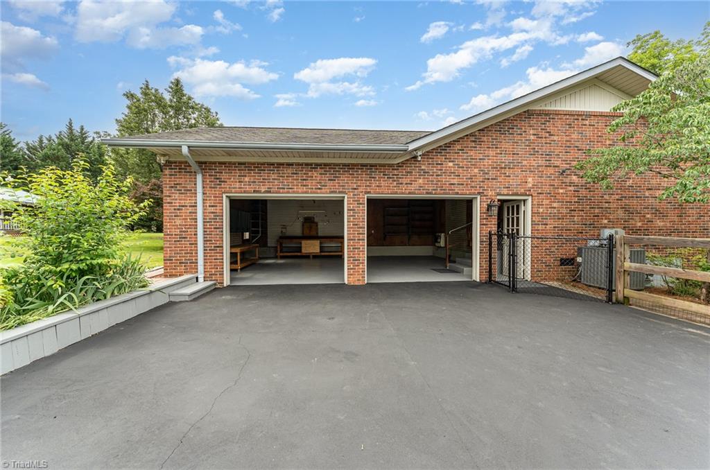 property viewer photo 6