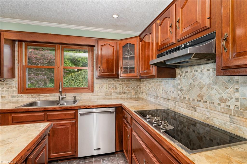 property viewer photo 9