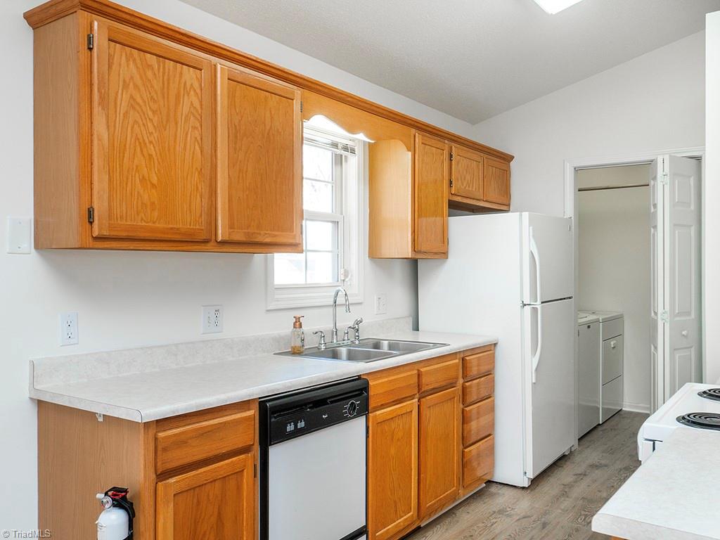 property viewer photo 12
