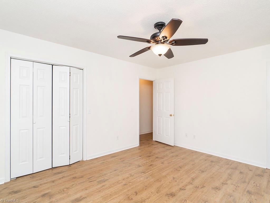 property viewer photo 16