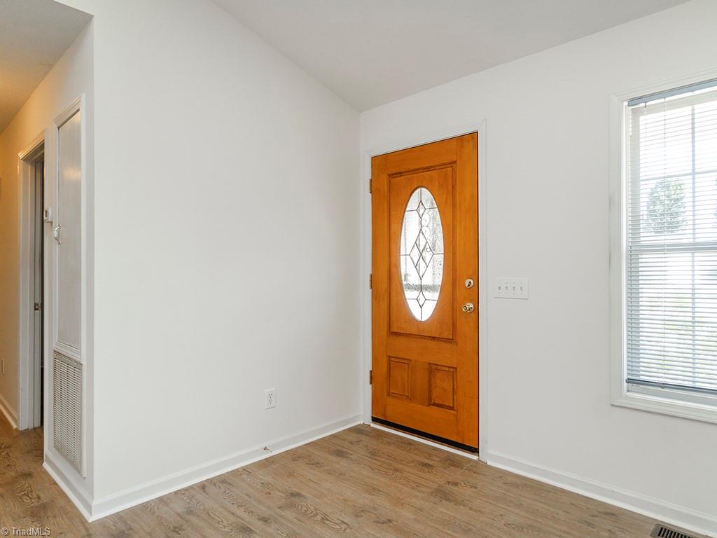 property viewer photo 2
