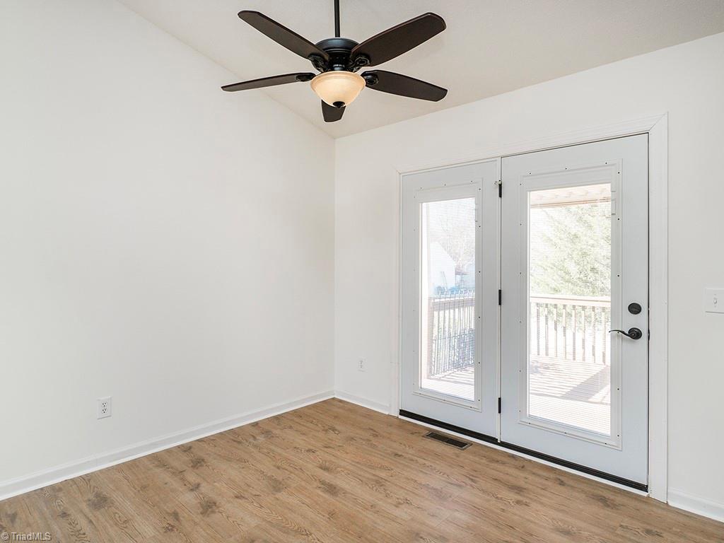 property viewer photo 7
