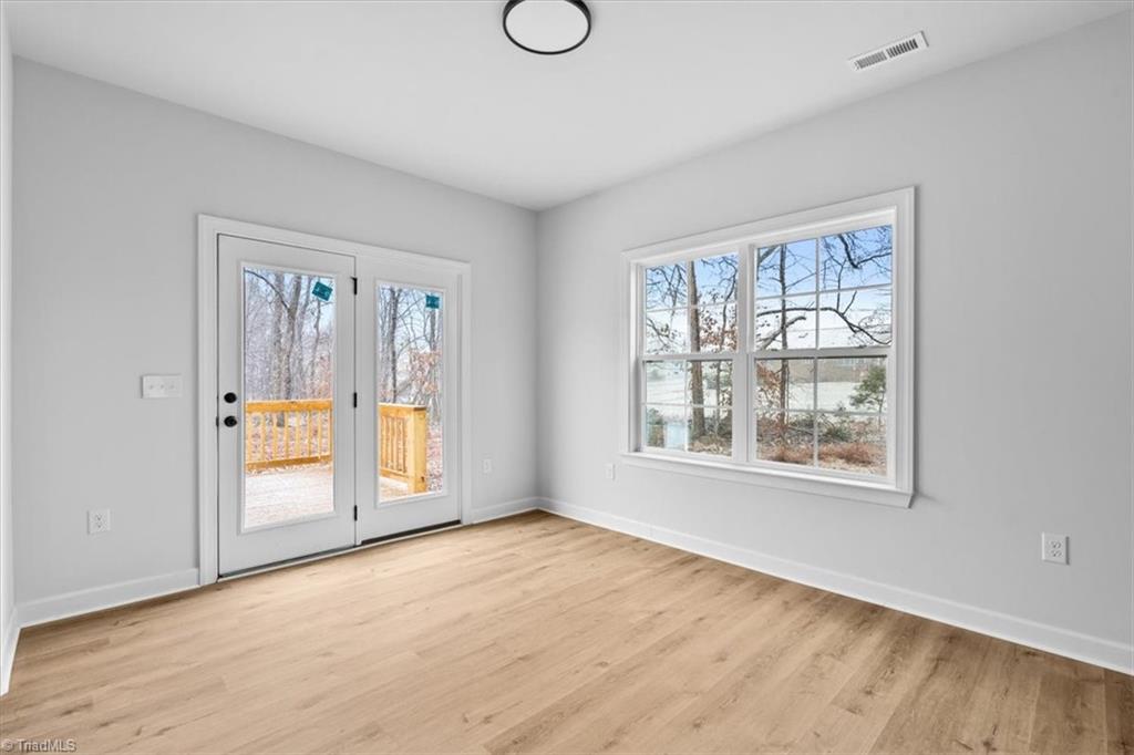 property viewer photo 13
