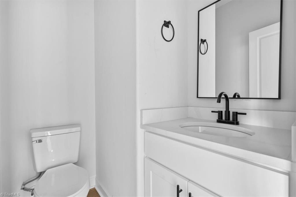 property viewer photo 16