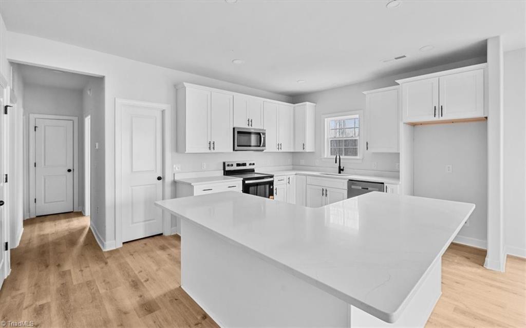 property viewer photo 6