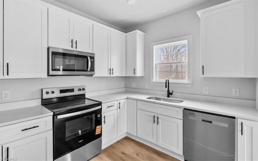 property viewer photo 8