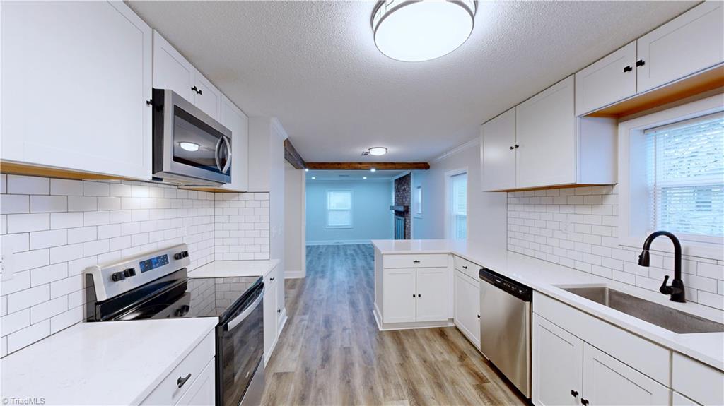 property viewer photo 16