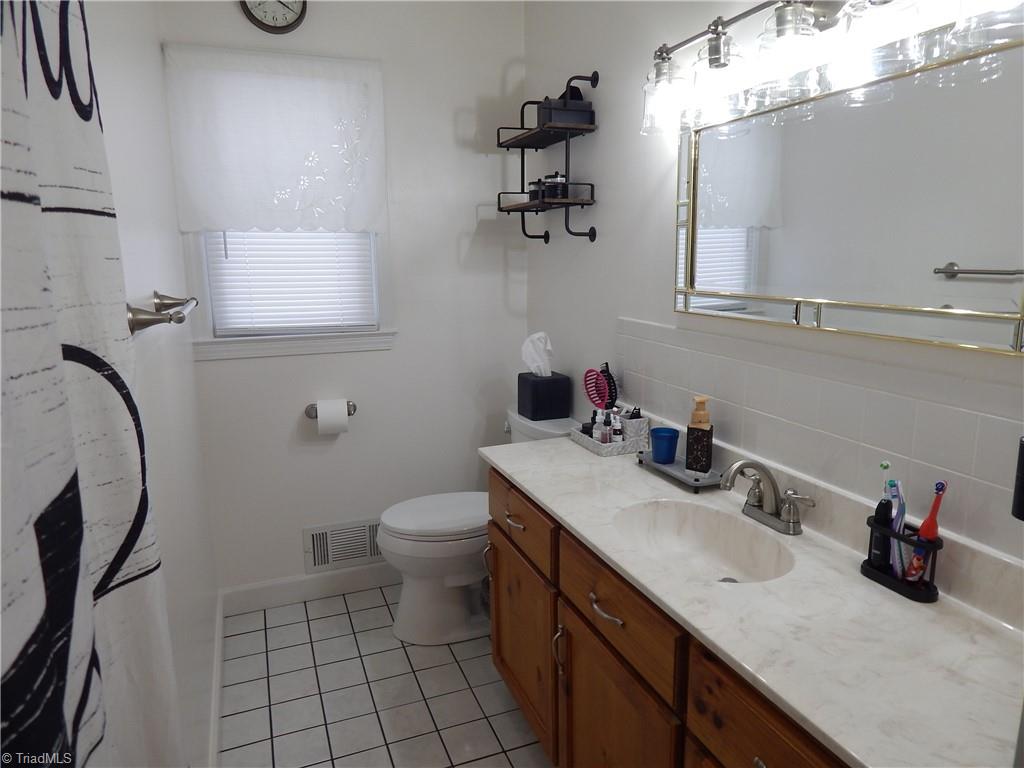 property viewer photo 16