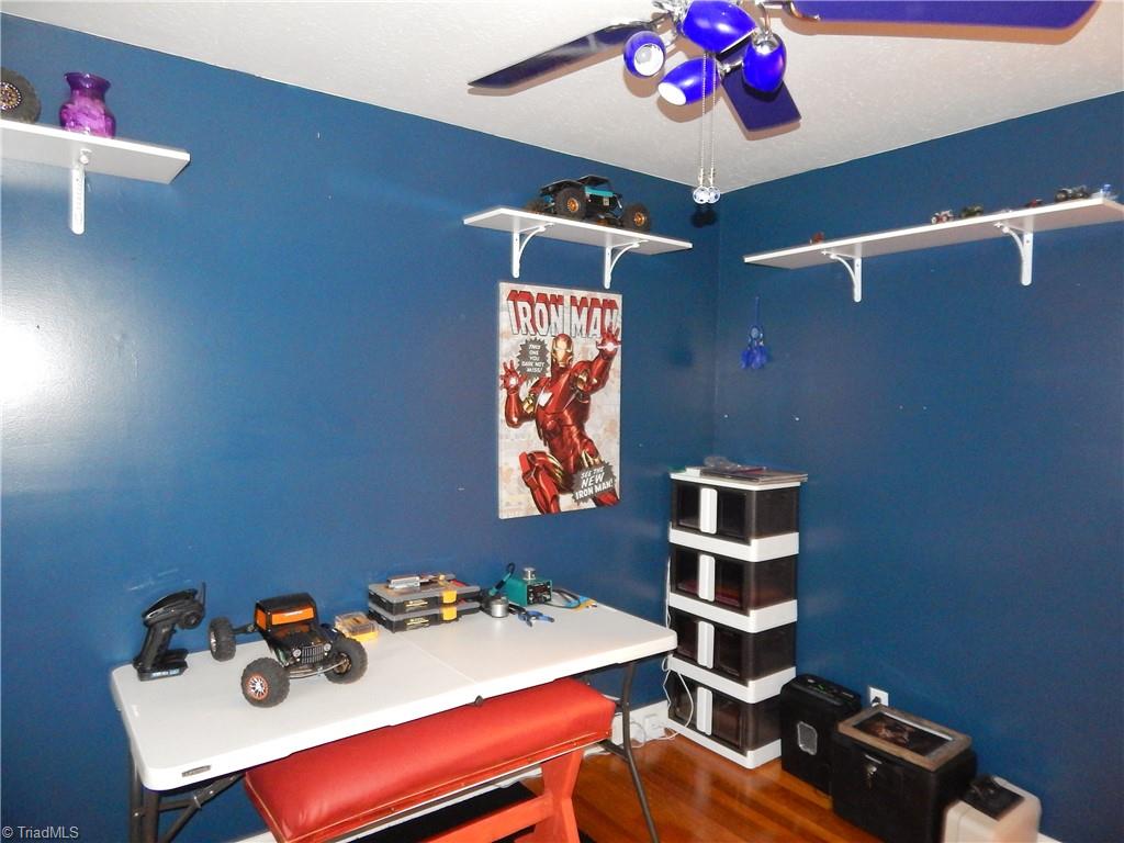 property viewer photo 18