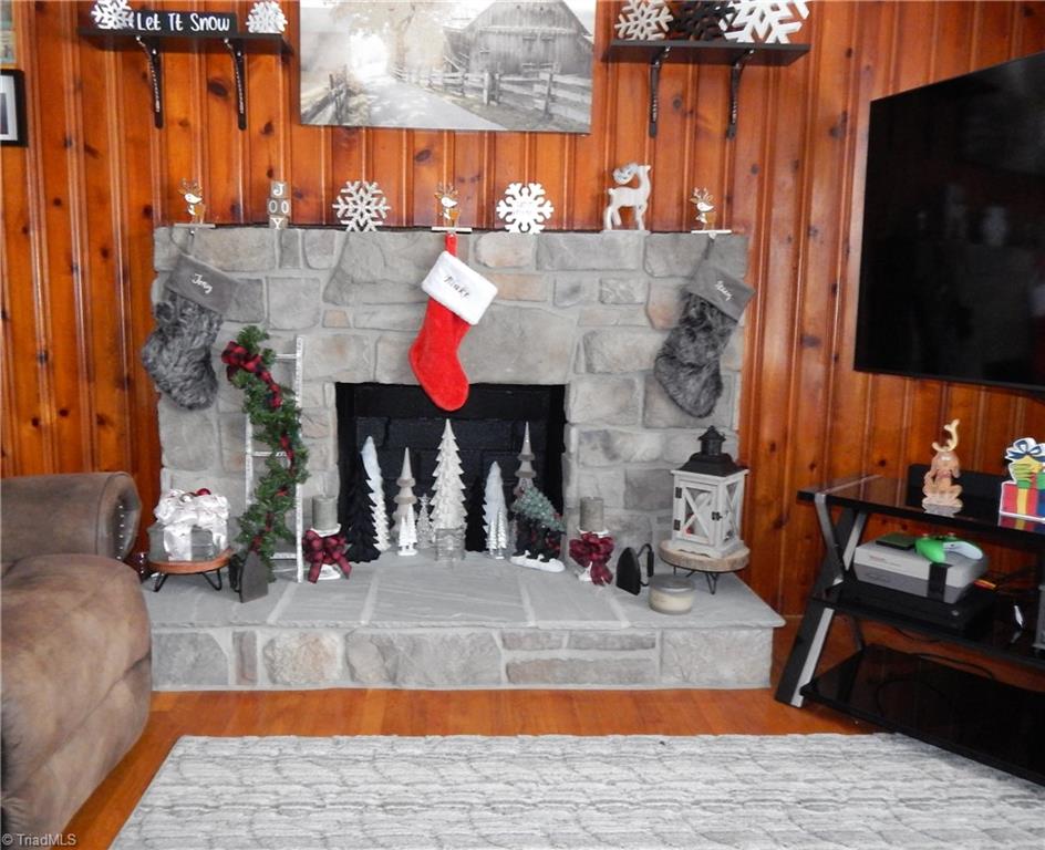 property viewer photo 4