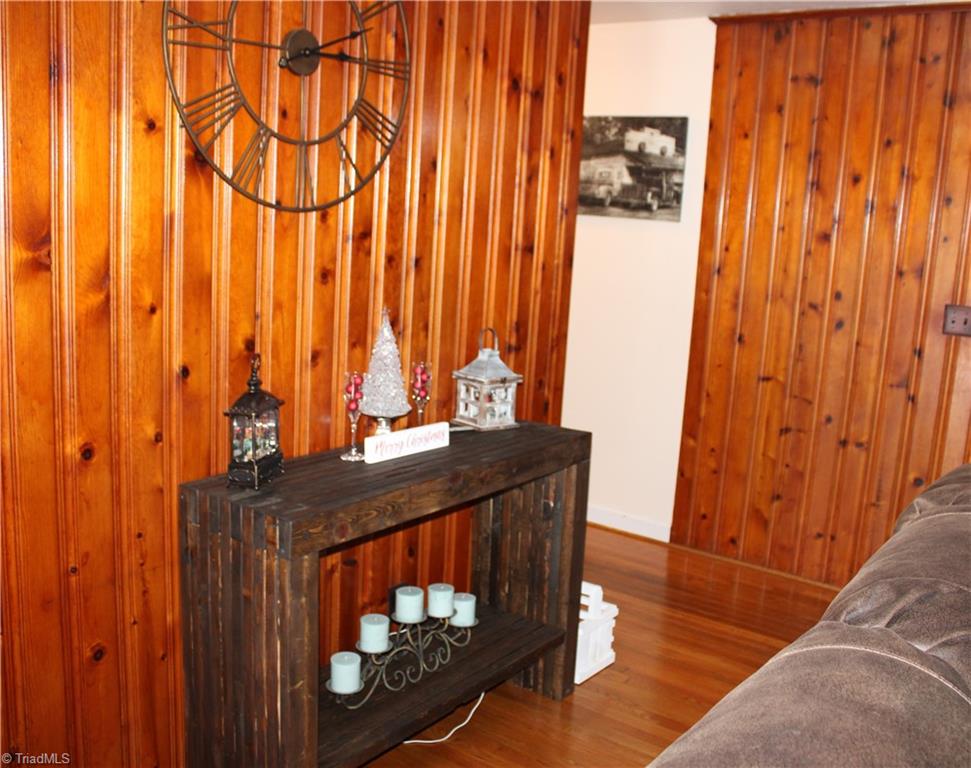 property viewer photo 7