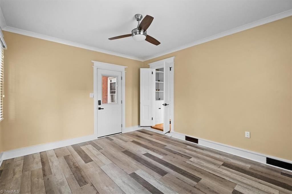 property viewer photo 10