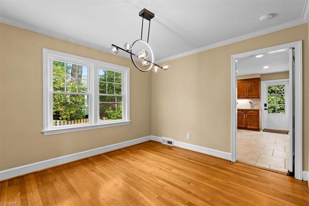 property viewer photo 18