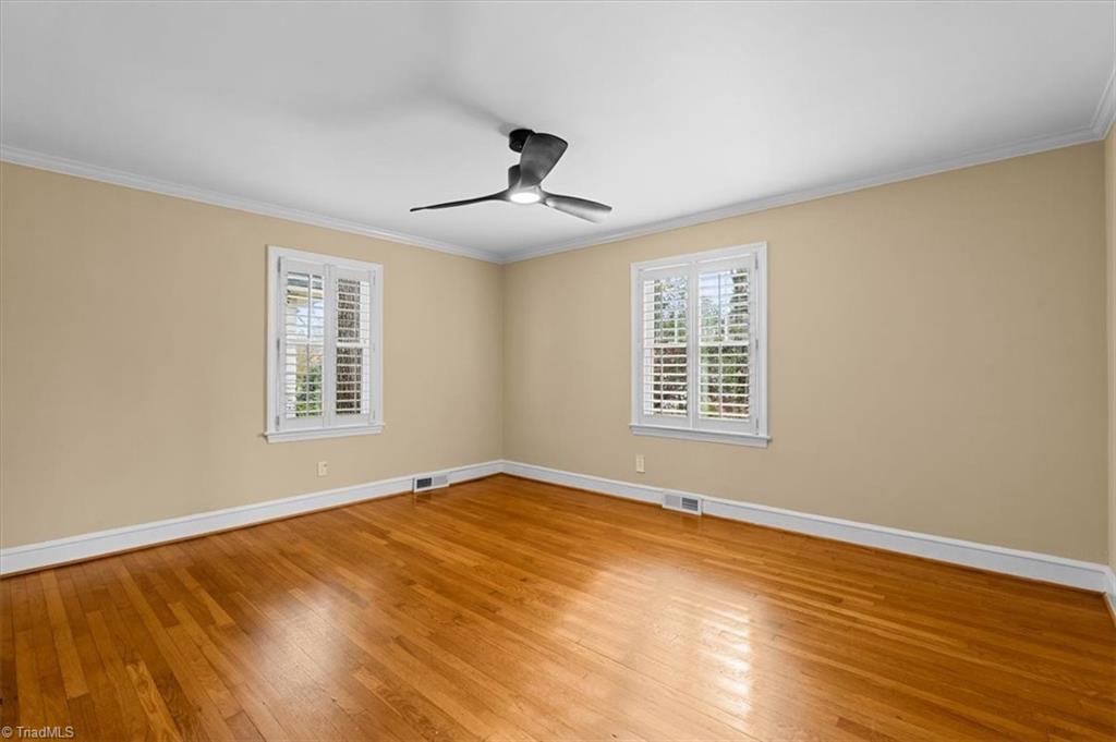 property viewer photo 19