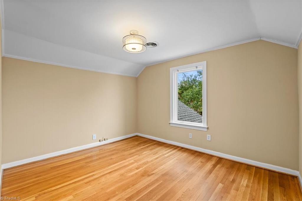 property viewer photo 28