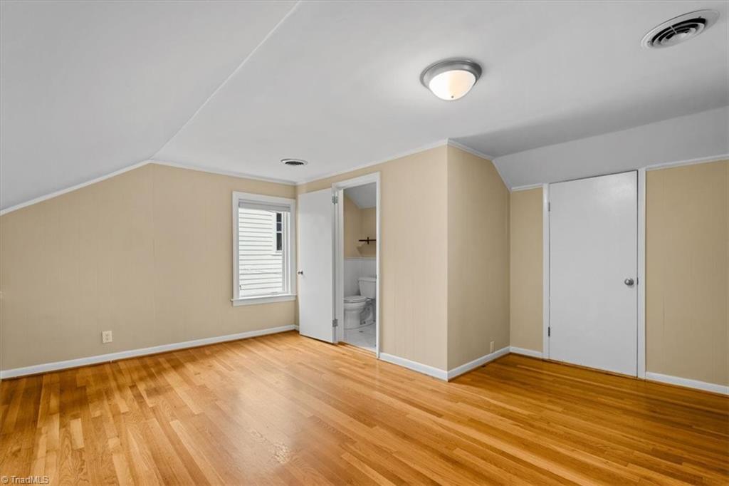 property viewer photo 31