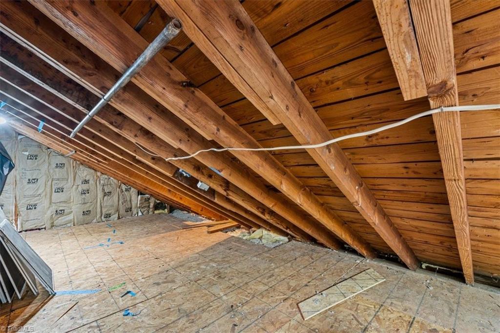 property viewer photo 35