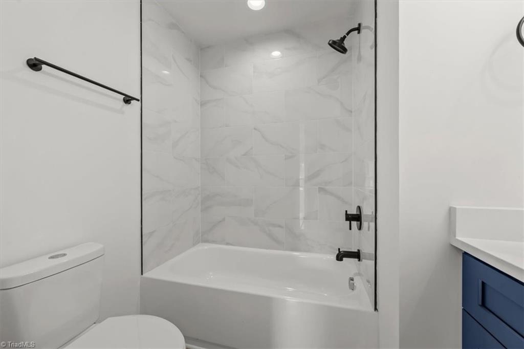 property viewer photo 11