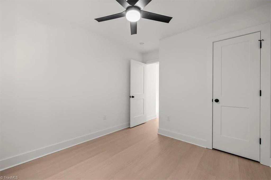 property viewer photo 15
