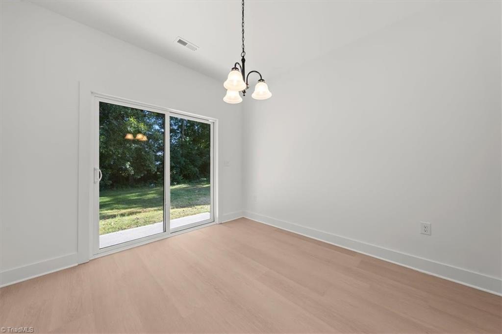property viewer photo 16