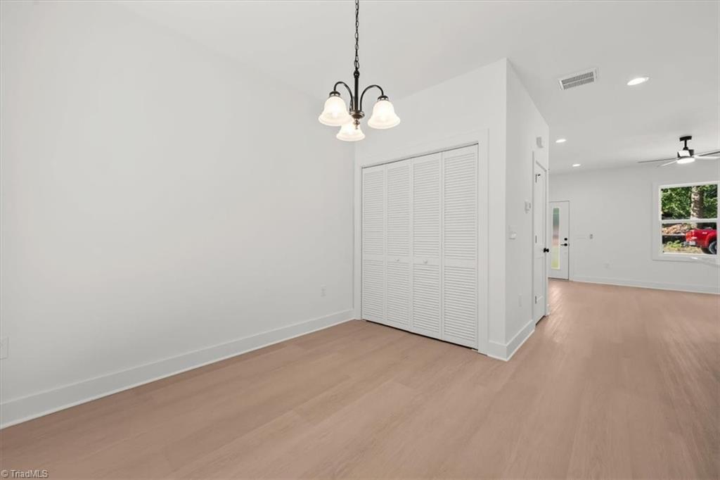 property viewer photo 17